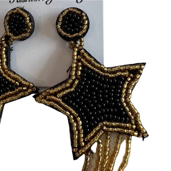 Shoot For The Stars ⭐️ Black Seed Bead Earrings NWT - Picture 5 of 12